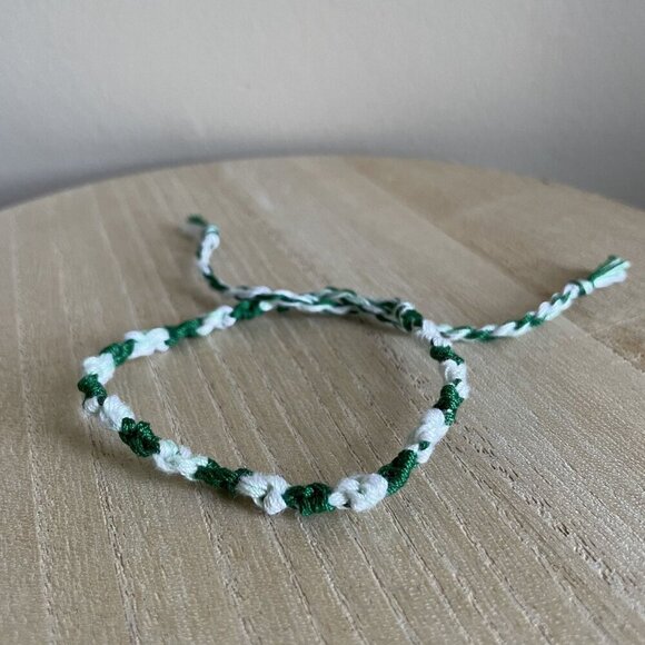 Silvia Bracelet, anklet, trendy, comfortable, tie, embroidery thread, woven, gif - Picture 1 of 1